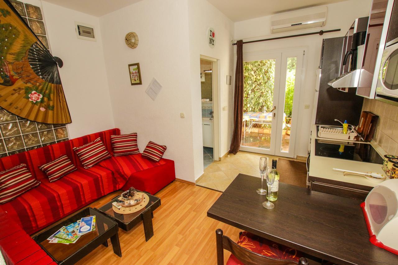 Apartments Finida โปเรช ภายนอก รูปภาพ
