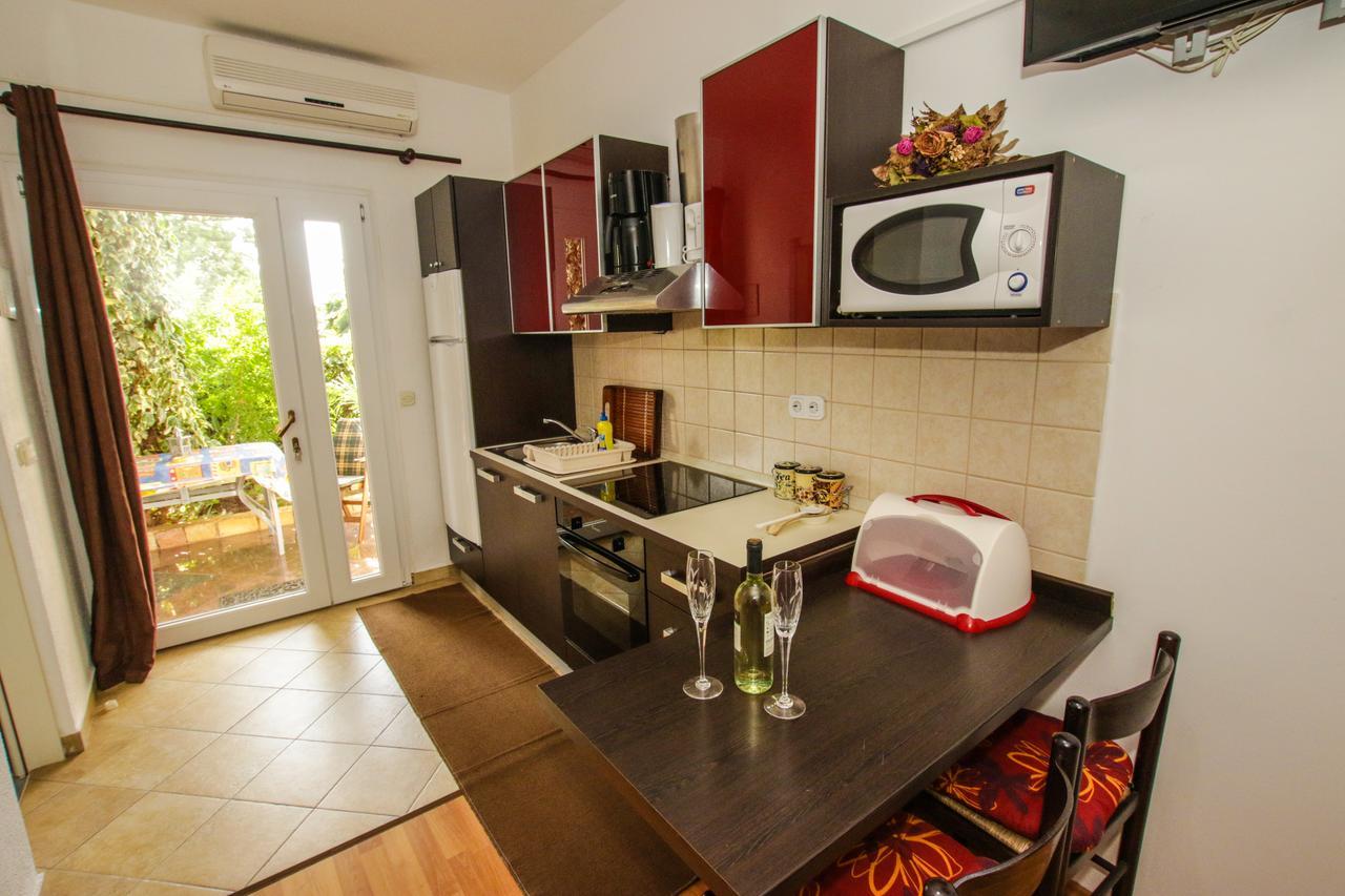 Apartments Finida โปเรช ภายนอก รูปภาพ